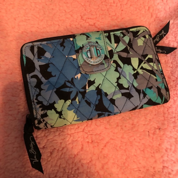 Vera Bradley Wallet - Picture 3 of 3